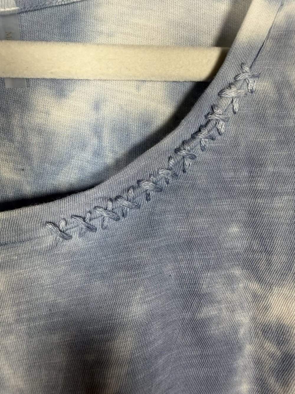 LoveShackFancy blue white tie-dye scoop neck embroidered Bohemian tshirt XL - Picture 4 of 11